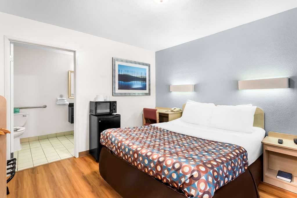 Americas Best Value Inn Stillwater Room photo