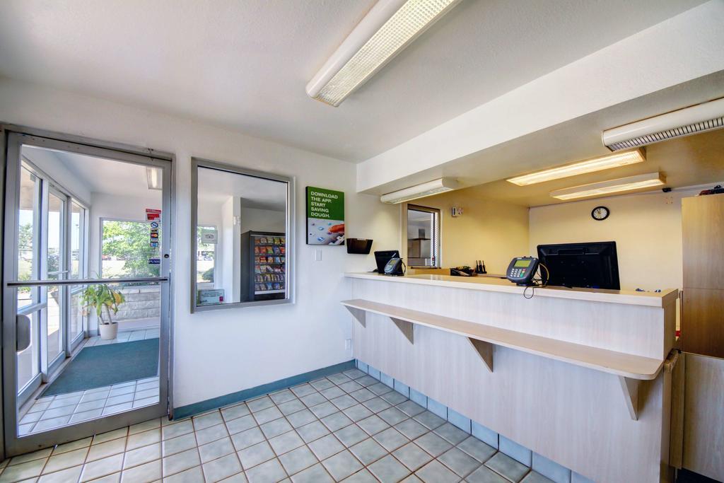 Americas Best Value Inn Stillwater Exterior photo